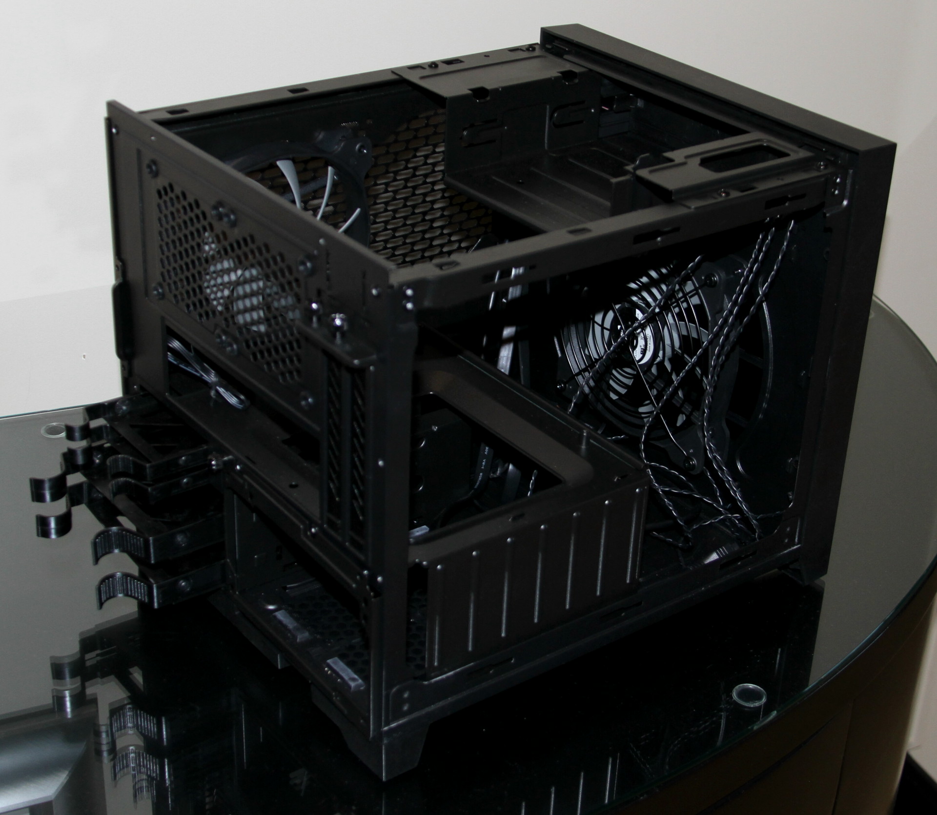 Corsair 250d store
