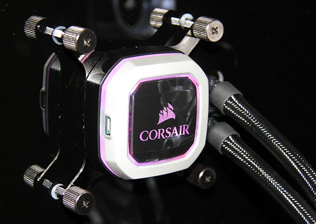 Computex 2017 : Corsair avait aussi le boitier SLATE, simplement